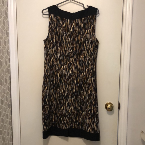Sleeveless summer dress - Picture 2 of 3